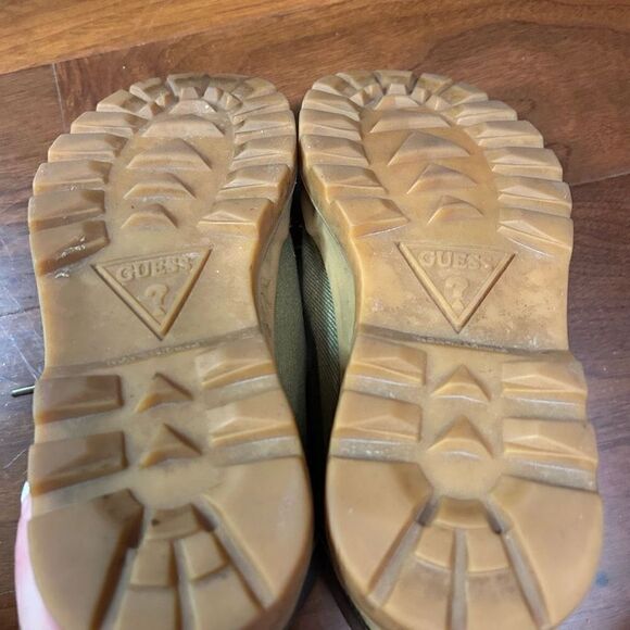 Guess vintage army green men’s size 6 boots - Picture 6 of 6